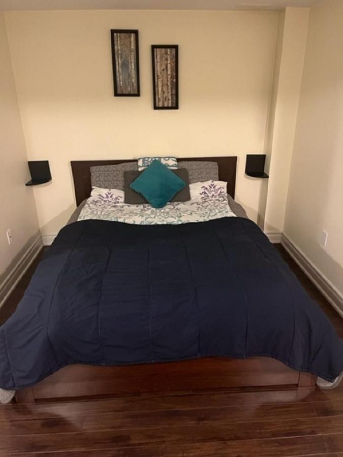 Cozy & Spacious Suite With Private Bathroom Near Toronto Airport ! Миссиссага Экстерьер фото