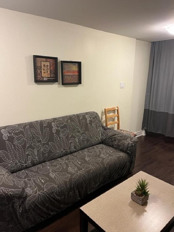 Cozy & Spacious Suite With Private Bathroom Near Toronto Airport ! Миссиссага Экстерьер фото