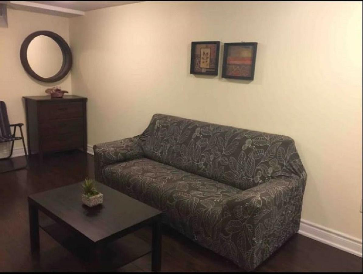 Cozy & Spacious Suite With Private Bathroom Near Toronto Airport ! Миссиссага Экстерьер фото